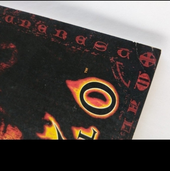 Diablo 2 PC Game Manual Book and Strategy Guide Book (no game included) - Picture 9 of 11